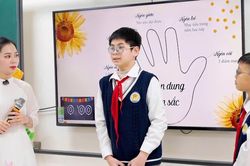 Phát huy vai trò môn Giáo dục công dân trong phát triển con người Việt Nam