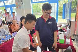 Đà Nẵng mang sân chơi Robotics & STEAM đến với thiếu nhi miền núi