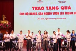 Bắc Ninh phát động Tháng cao điểm 'Vì người nghèo', tiếp nhận đăng ký ủng hộ hơn 51,6 tỷ đồng