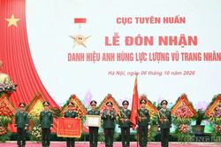Cục Tuyên huấn đón nhận danh hiệu Anh hùng, tiếp nối truyền thống vẻ vang