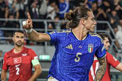 Italia tiếp đà hồi sinh, đánh bại Thổ Nhĩ Kỳ