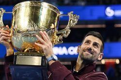 Djokovic vô địch China Open, áp sát kỷ lục của Federer