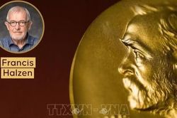 Chân dung chủ nhân Nobel Vật lý săn 'hạt ma' ở Nam Cực