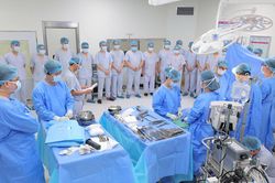 Một cuộc chia ly, 6 cuộc đời được tiếp nối