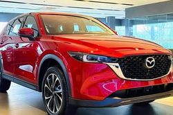 Mazda CX-5 giảm giá còn 638 triệu đồng tại đại lý
