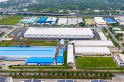 Khu công nghiệp thế hệ mới bán gì ngoài đất?