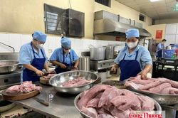 Kiểm soát bữa ăn, siết trách nhiệm người đứng đầu trường học