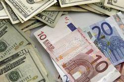 Biến động thị trường trái phiếu Pháp đe dọa đồng euro
