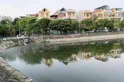 Phường Bắc Giang cần bố trí nguồn lực xử lý ô nhiễm hồ Đầm Sen
