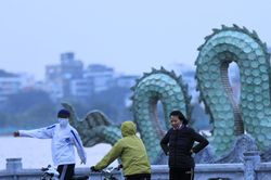 Cập nhật gió mùa hôm nay 6/10/2026: Giữ nhiệt độ 20°C, trưa chiều hửng nắng