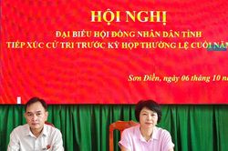 Phó Bí thư Tỉnh ủy Phạm Thị Phúc tiếp xúc cử tri xã Sơn Điền