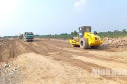 Tập trung giải phóng mặt bằng, đẩy nhanh tiến độ các dự án