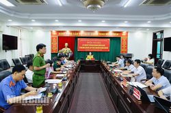 Đoàn đại biểu Quốc hội tỉnh lấy ý kiến góp ý vào dự thảo một số Bộ luật và Luật sửa đổi