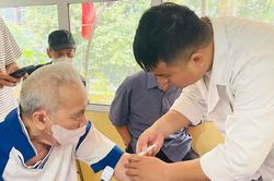 Khám bệnh miễn phí cho hơn 72 nghìn lượt người cao tuổi