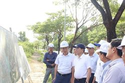 Chế độ, chính sách và các điều kiện bảo đảm hoạt động của đại biểu HĐND trong giai đoạn mới Bài cuối: Để HĐND có đủ điều kiện quyết sách đúng, giám sát trúng