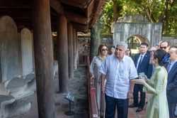 Tổng thống Panama và Phu nhân thăm Văn Miếu - Quốc Tử Giám