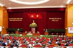 Ngày làm việc thứ hai, Hội nghị Trung ương 4 khóa XIV