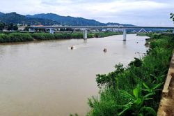 Tìm thấy thi thể kiểm lâm viên mất tích khi làm nhiệm vụ bị chìm thuyền trên sông Hồng
