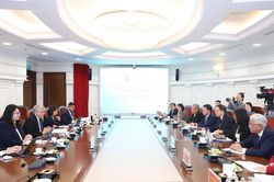 Việt Nam - Singapore trao đổi kinh nghiệm xây dựng Tòa án chuyên biệt tại Trung tâm tài chính quốc tế