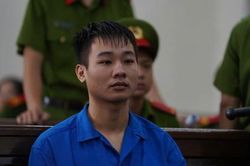 Kẻ sát hại 3 người trong một gia đình lãnh án tử hình và bồi thường hơn 1,1 tỷ đồng