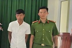 Xem livestream thấy vợ uống bia, người đàn ông ở Đắk Lắk nổi giận đốt nhà