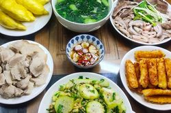 7 mâm cơm gia đình thúc đẩy chiều cao cho con