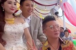 Đàm Vĩnh Hưng về miền Tây dự đám cưới của Hoài Lâm và Ngọc Trinh