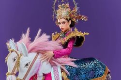 Emoura Phạm mang trang phục Vinh Quy Bái Tổ đến Miss Grand International 2026