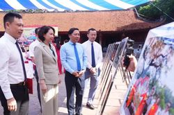 Triển lãm 'Hà Nội trong tôi' kể chuyện từ nhịp sống Thủ đô