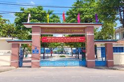Kết luận vụ giáo viên bị tố giao hơn 10 trang bài tập cho học sinh