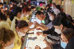 Vàng trong nước bị ngó lơ