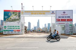 Ai đang xây các đại dự án của Sun Group?