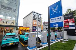 Doanh nghiệp không bắt buộc mở trạm sạc cho hãng xe khác