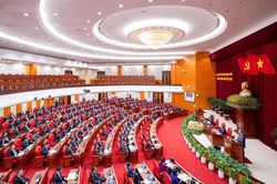 Trung ương thảo luận chiến lược quốc gia về thu hút, trọng dụng nhân tài và các nội dung quan trọng khác