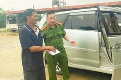 Công an xã ở Quảng Trị hỗ trợ người dân tìm lại thân nhân sau 10 năm mất liên lạc