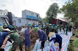 Sống lại ký ức hào hùng của lực lượng vũ trang thủ đô bằng nghệ thuật