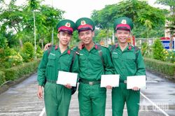 Thêm gắn kết nhờ 'Thư ngỏ gửi hậu phương'