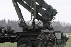 Ba Lan triển khai hệ thống tên lửa Patriot sát biên giới Ukraine