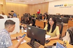 Cổ phiếu phân hóa mạnh, khối ngoại bán ròng hơn 922 tỷ đồng