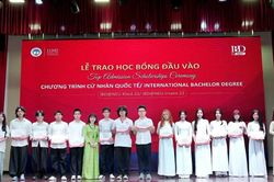 Tích hợp AI và quốc tế hóa ngôn ngữ để đào tạo nguồn nhân lực