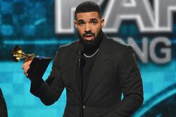 Drake rút khỏi cuộc đua GRAMMY 2027
