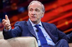 Tỷ phú Ray Dalio cảnh báo Trung Quốc và Nhật Bản có thể giảm nắm giữ trái phiếu kho bạc Mỹ