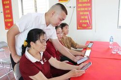 Ứng dụng Sổ tay đảng viên điện tử còn nhiều khó khăn
