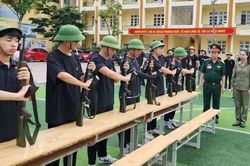 Vì sao Bộ GD&ĐT đề xuất không dạy Giáo dục QP-AN trực tuyến?