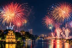 Chi tiết lịch bắn pháo hoa Hà Nội ngày 10/10/2026: Hồ Gươm, Hồ Tây cùng rực sáng lúc 21h