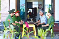 Để dân tin, dân gần