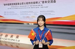 Nữ thủ lĩnh sinh viên 'chạm và kết nối'