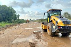 Đua nước rút nối thông đường Hồ Chí Minh