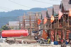Gia Lai: Điều xe chuyên dụng đưa nước sạch đến người dân vùng tái định cư
