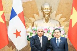 Chủ tịch Quốc hội Trần Thanh Mẫn hội kiến Tổng thống Panama José Raúl Mulino